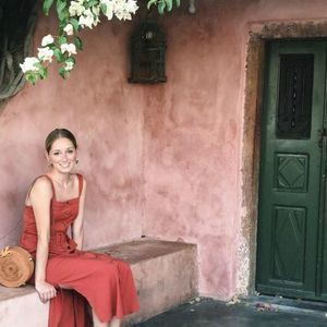 Meet your Posher, Cynthia